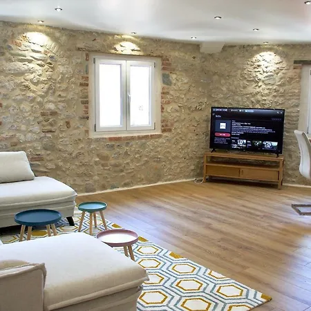 New Loft 2 Bedrooms/musee Picasso/old City/marche Provencal