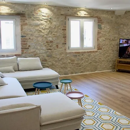 New Loft 2 Bedrooms/musee Picasso/old City/marche Provencal