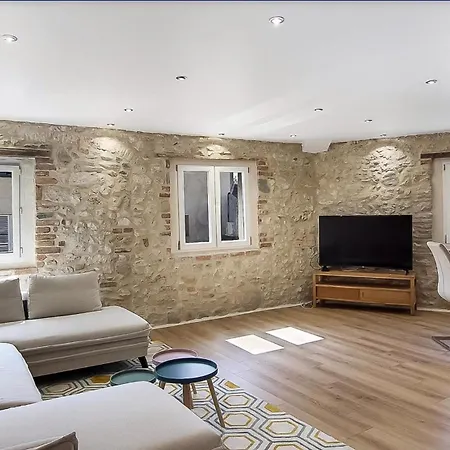 New Loft 2 Bedrooms/musee Picasso/old City/marche Provencal Apartman Antibes